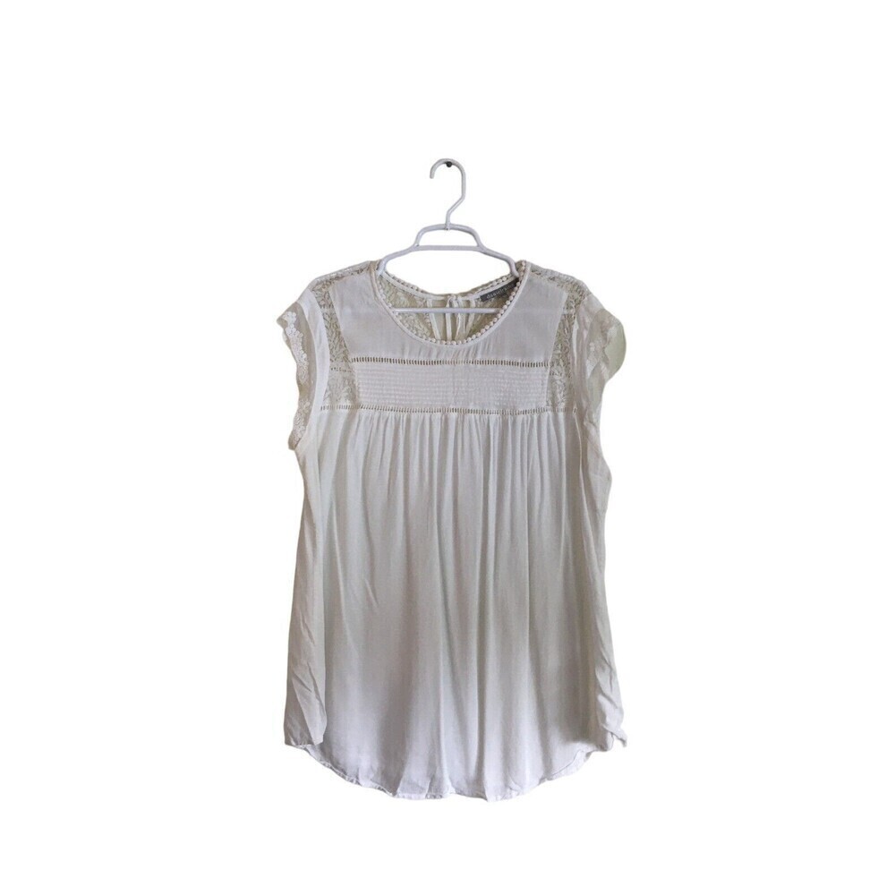 Danielrainn Top Women's Size 2X White Lacey Cap Sleeve